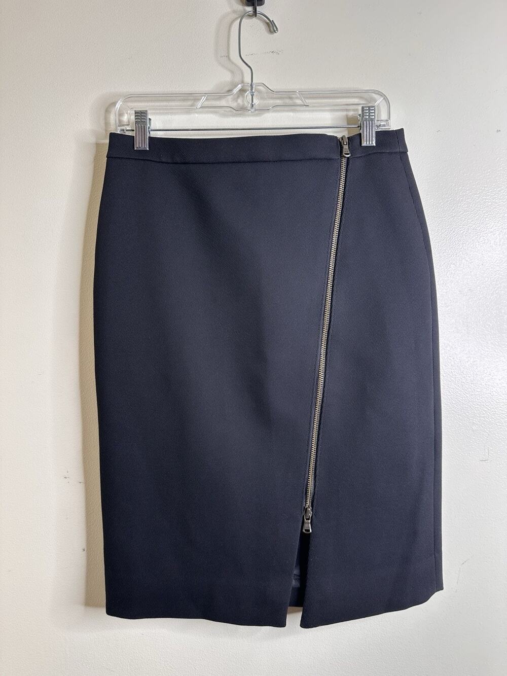 J. Crew Size 6 Black Pencil Skirt Diagonal Zipper Front Ribbed Lined Knee Length